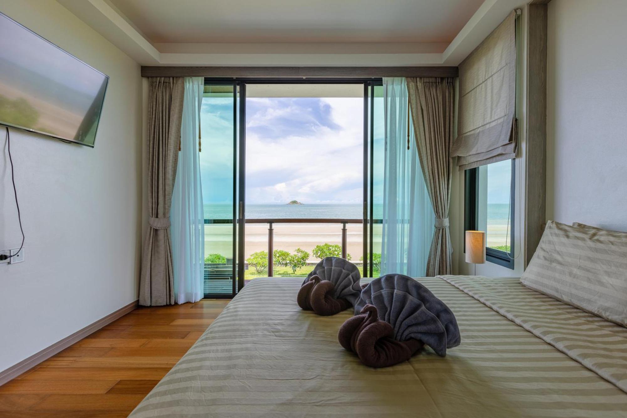 Beachfront Modern 4 Bedroom Pool Villa - Rv HHQ Exterior foto
