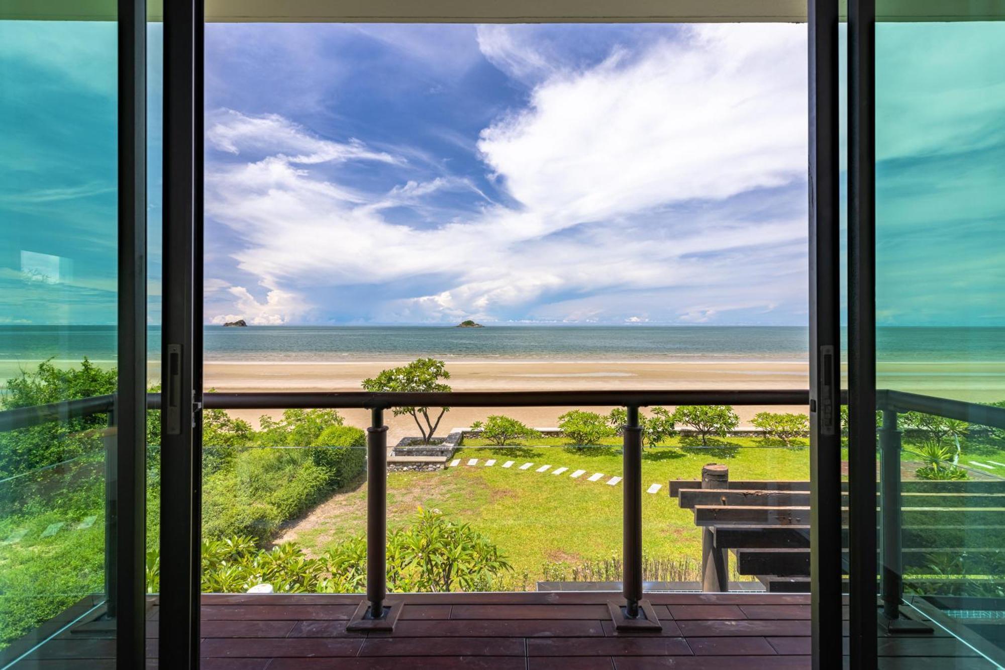 Beachfront Modern 4 Bedroom Pool Villa - Rv HHQ Exterior foto