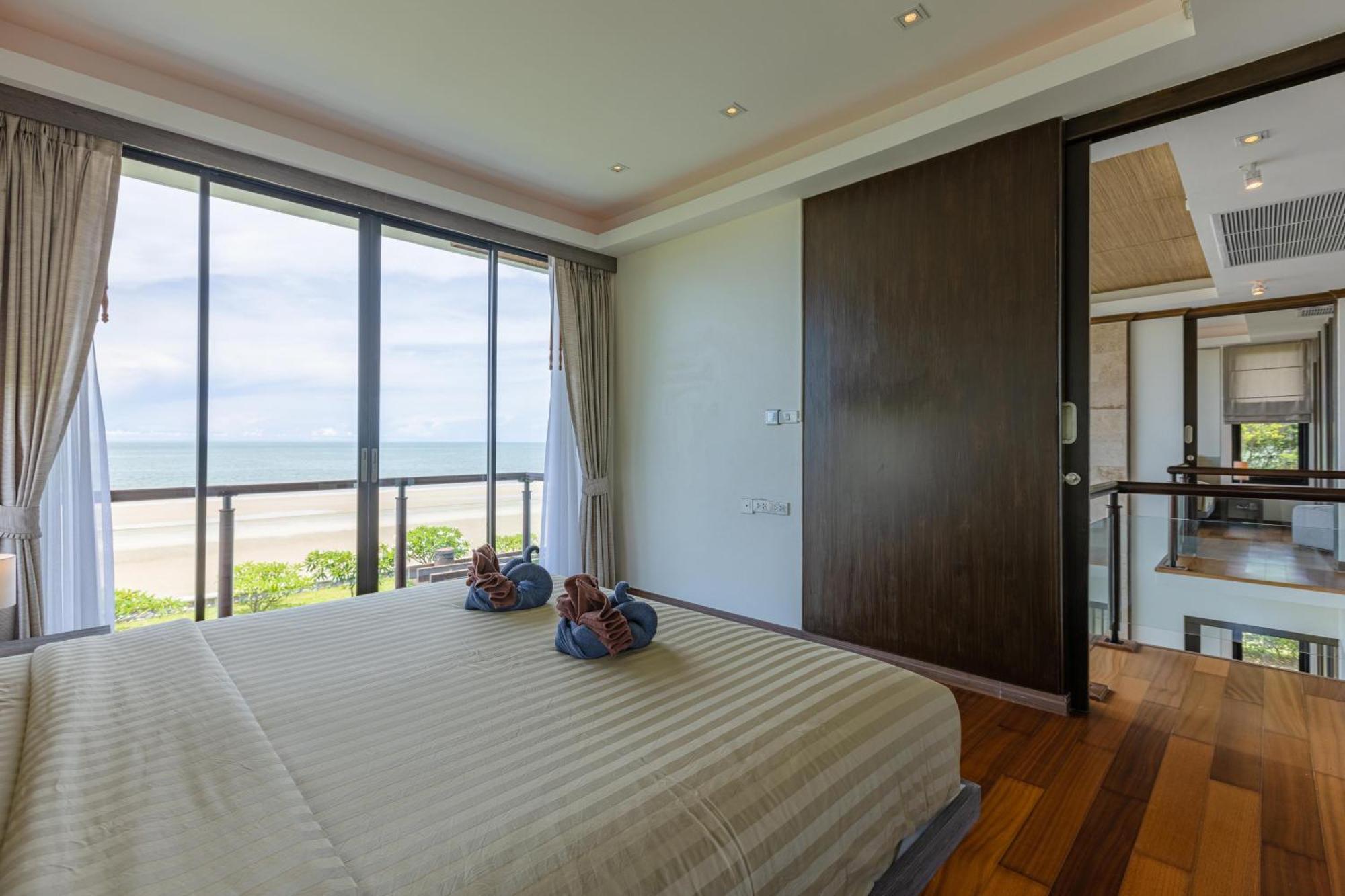 Beachfront Modern 4 Bedroom Pool Villa - Rv HHQ Exterior foto